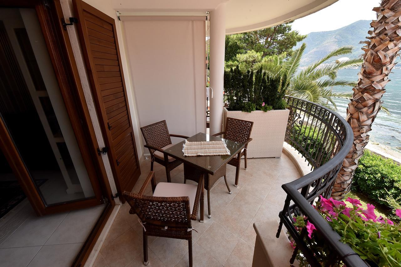 Apartment Maniva Kotor Extérieur photo